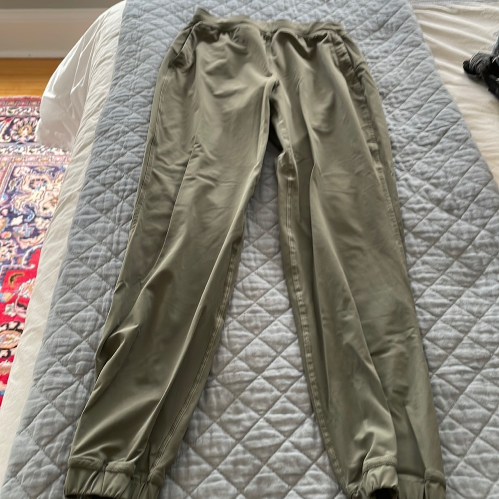 Lululemon joggers